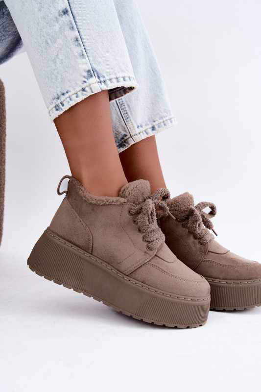 Snowboots mit Lammfell und Plateausohle beige