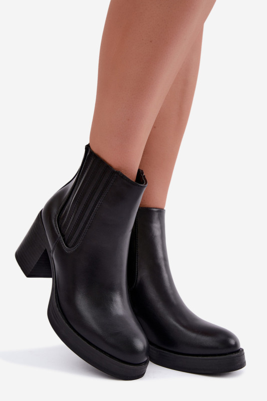 Gefütterte schwarze Stiefelette mit Blockabsatz aus Kunstleder