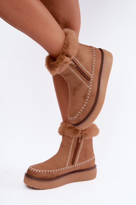 Schneestiefel mit Ziernähten und Fellbesatz camel