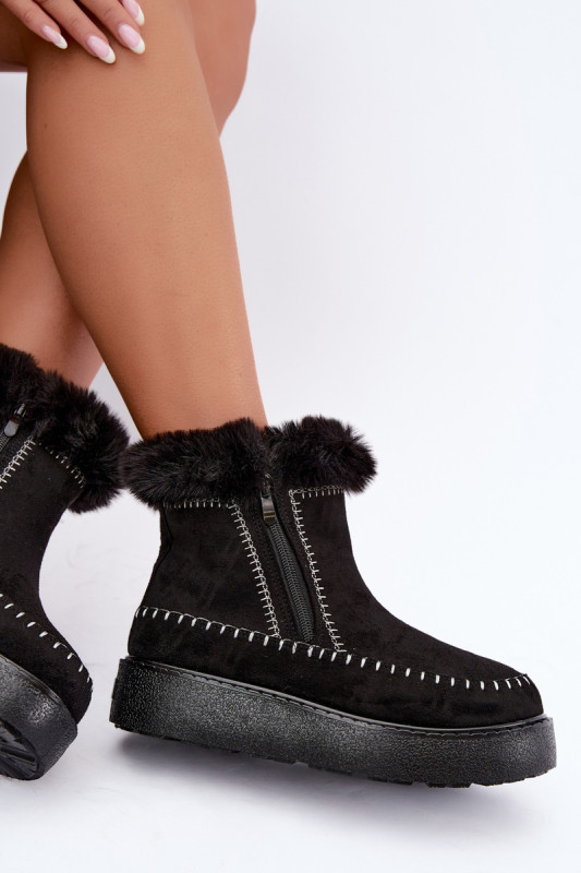 Schwarzer Schneestiefel mit Reißverschluss und Fellbesatz