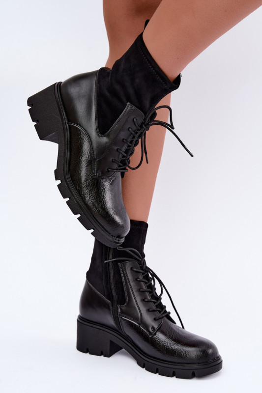 Schwarze gefütterte Stiefelette mit Blockabsatz