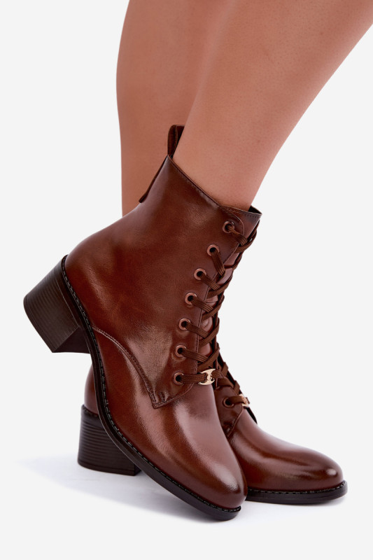 Gefütterte braune Schnür-Stiefelette mit Blockabsatz