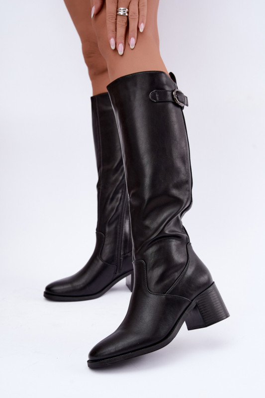 Gefütterte Stiefel mit Blockabsatz und Schnalle schwarz