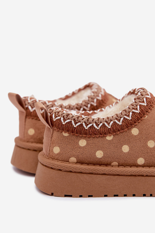 Braune Winterstiefel mit Stickerei und Punkten