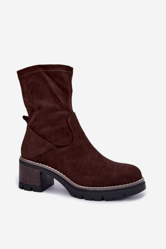 Stiefelette mit Blockabsatz aus braunem Veloursleder