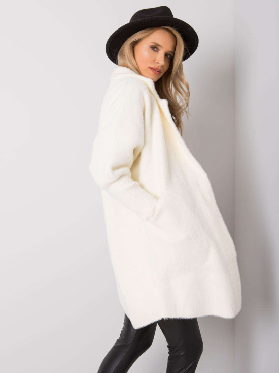 Ecru Alpaka Fluffy Mantel