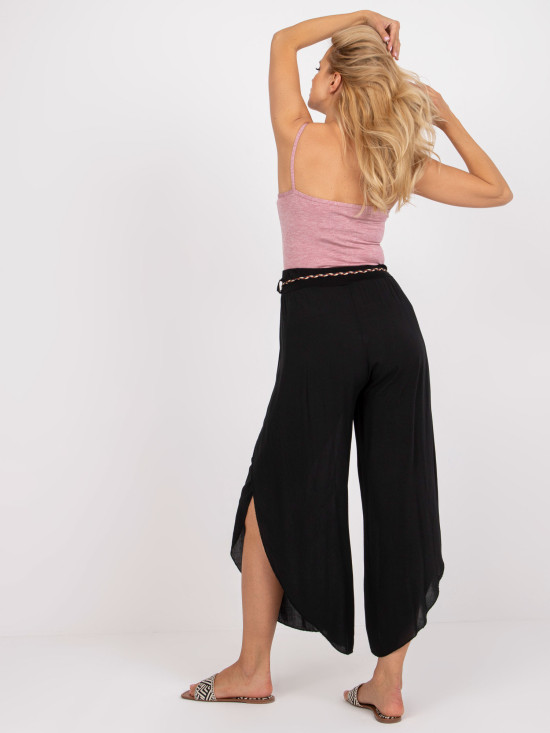 Elegante schwarze Hose mit hohem Bund