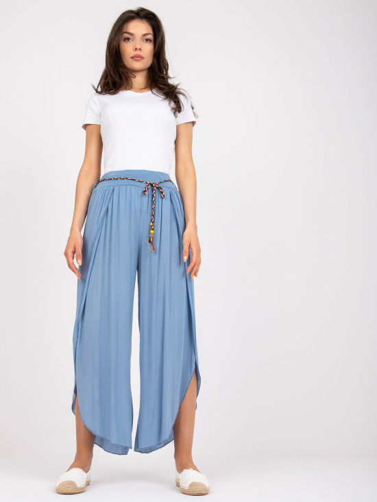Stylische blaue Hose mit hohem Bund