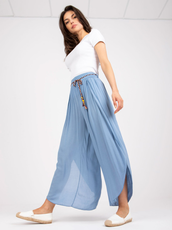 Stylische blaue Hose mit hohem Bund