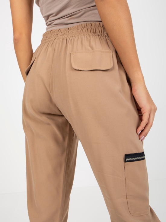 Beige Cargo Jogginghose mit Taschen ZULUNA