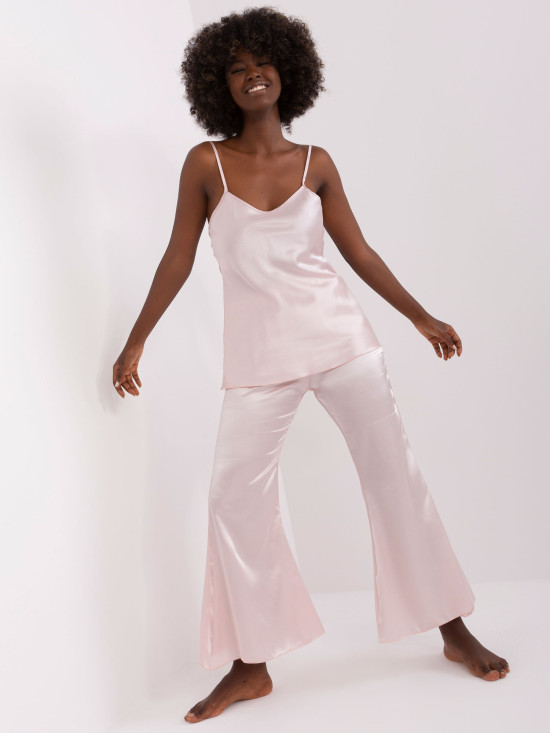 Helle rosa dreiteilige Pyjama mit Hosen