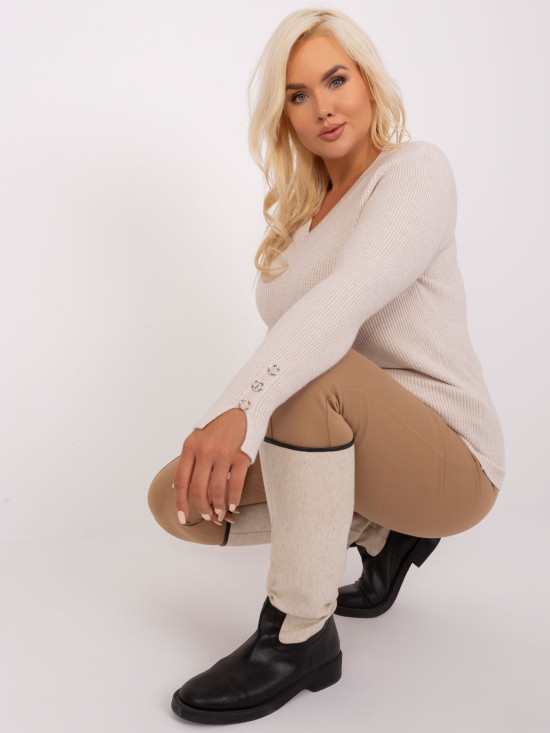 Helle beige Damen Pullover in Übergröße mit V-Ausschnitt