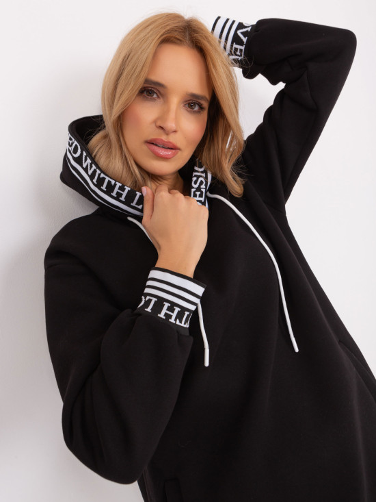 Schwarzes Sweatkleid mit Taschen