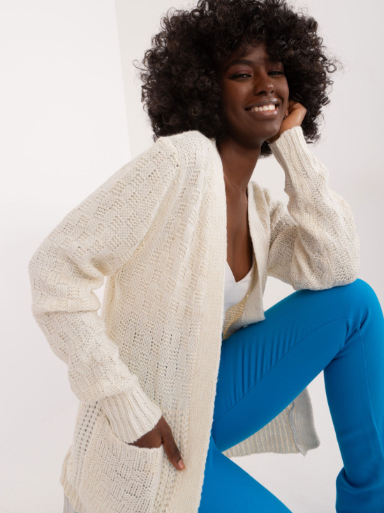 Stylischer ecru Cardigan