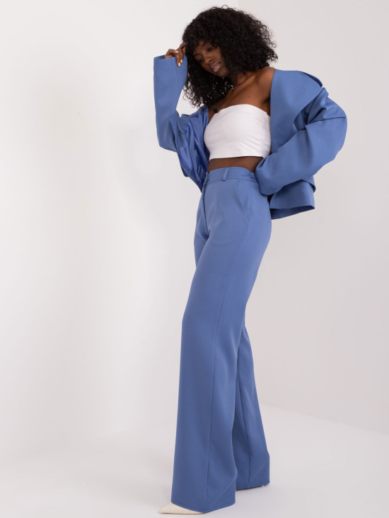 Elegante  blaue Hose