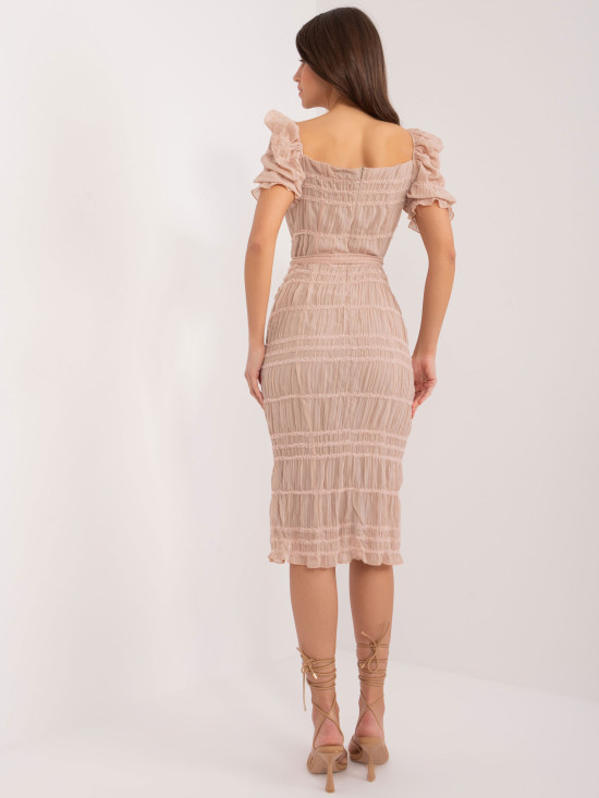 Elegantes Midi-Kleid in Beige