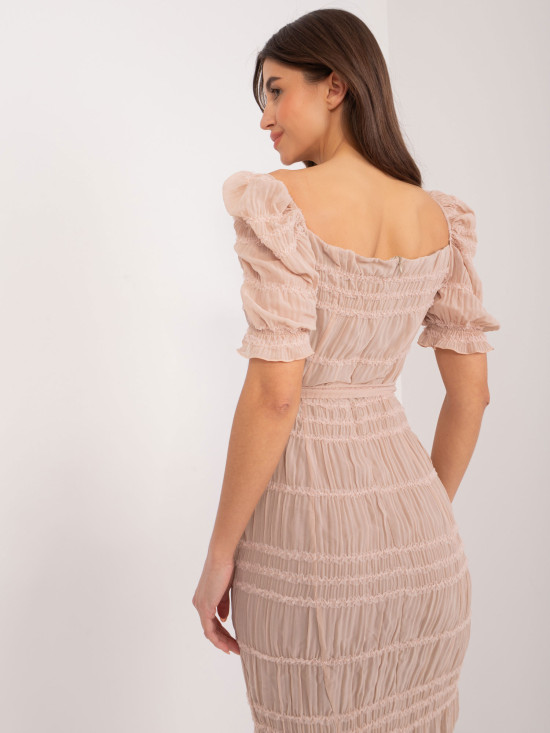 Elegantes Midi-Kleid in Beige
