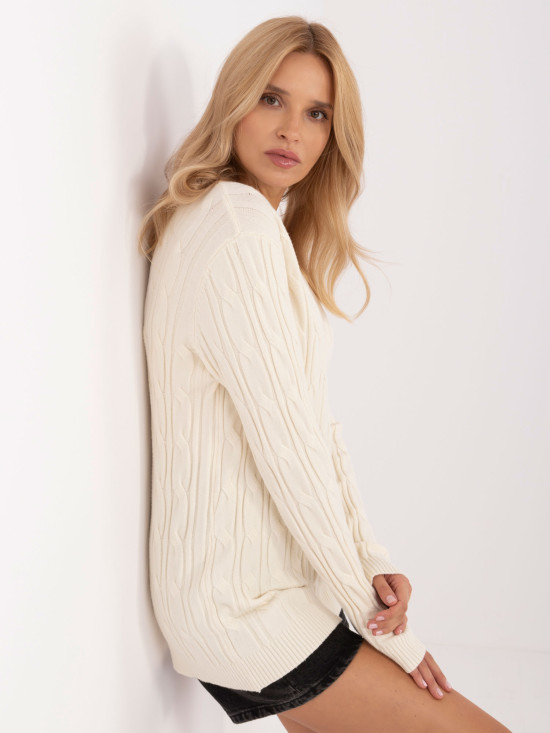 Eleganter ecru Pullover mit langen Ärmeln