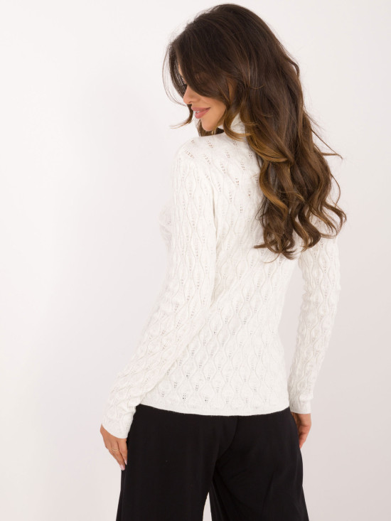 Eleganter ecru Pullover mit Rollkragen
