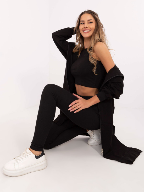 Stylisches schwarzes Set