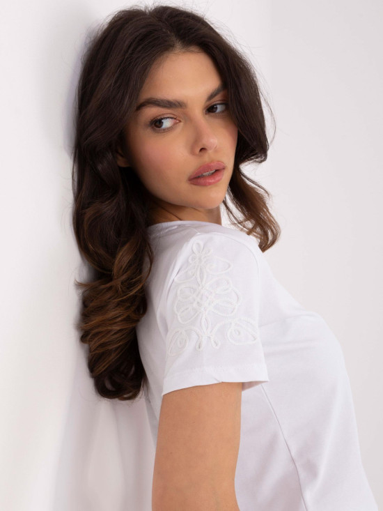 Weißes T-Shirt mit kurzen Ärmeln