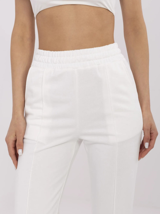 Stilvolle ecru Sporthosen