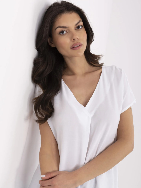 Weiße Bluse mit V-Ausschnitt