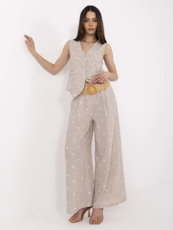 Elegantes Set in Beige