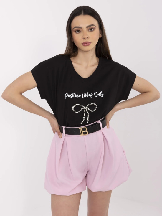 Stylisches schwarzes T-Shirt mit Applikation