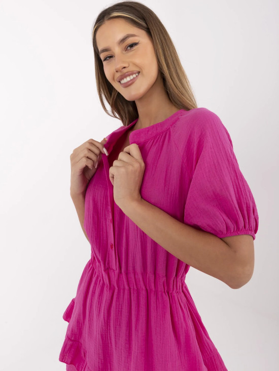 Rosa Overall mit kurzen Ärmeln