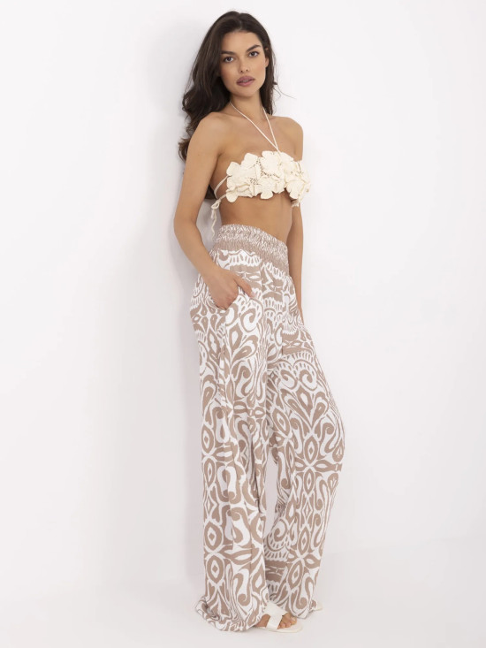 Stylische braune Hose mit Boho-Muster