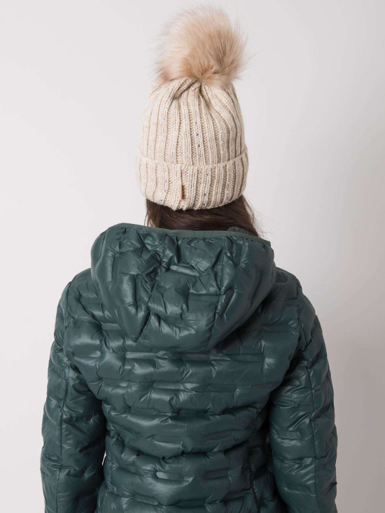 Beige gefütterte Mütze mit Applikationen