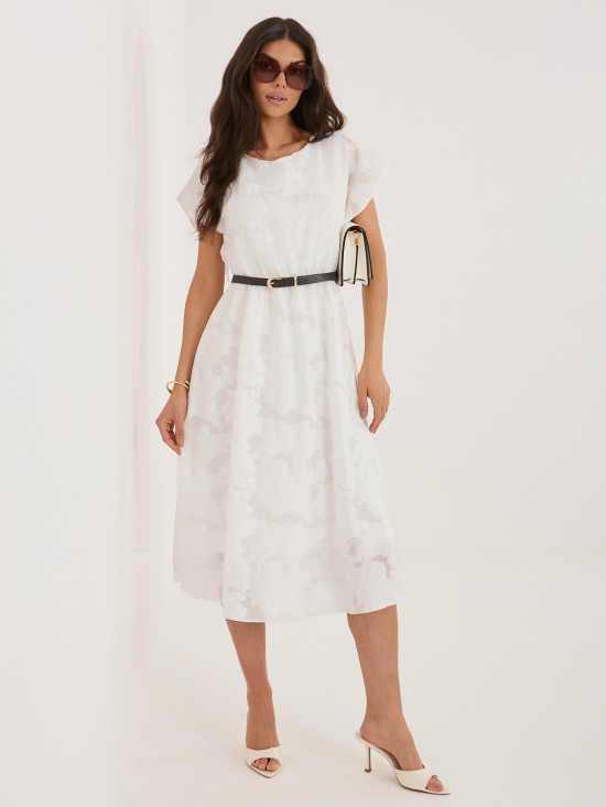 Elegantes weißes Midi-Kleid mit Gürtel