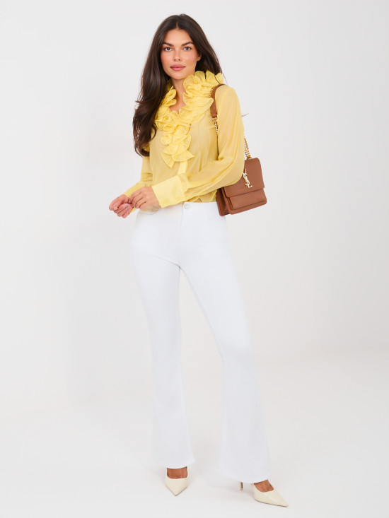 Weiße Jeans mit weitem Bein und hohem Bund