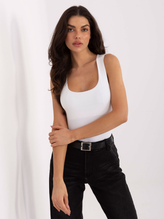 Weißes ärmelloses Top mit Rundhalsausschnitt