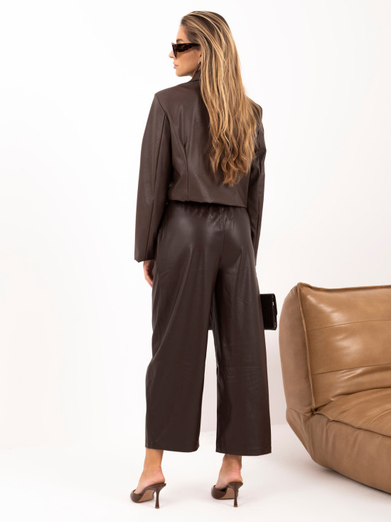 Weite braune Kunstlederhose mit hohem Bund