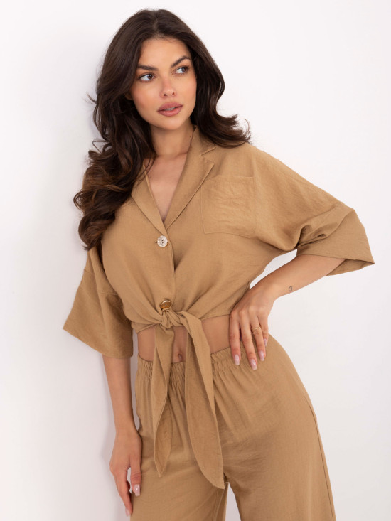 Eleganter Komplettanzug in Camel