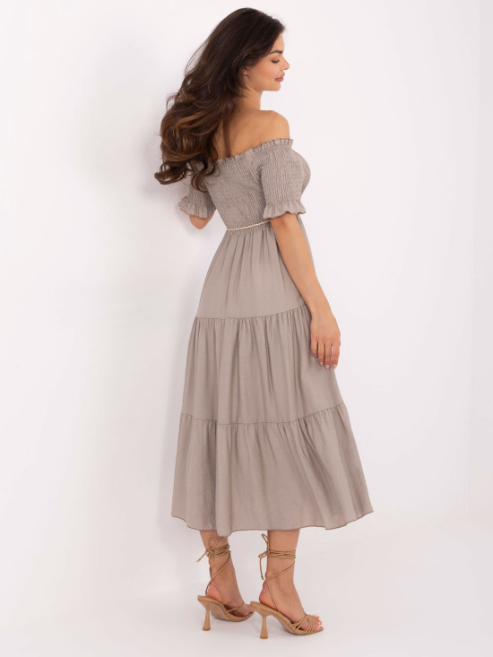 Beige ausgestellte Kleid mit kurzen Ärmeln