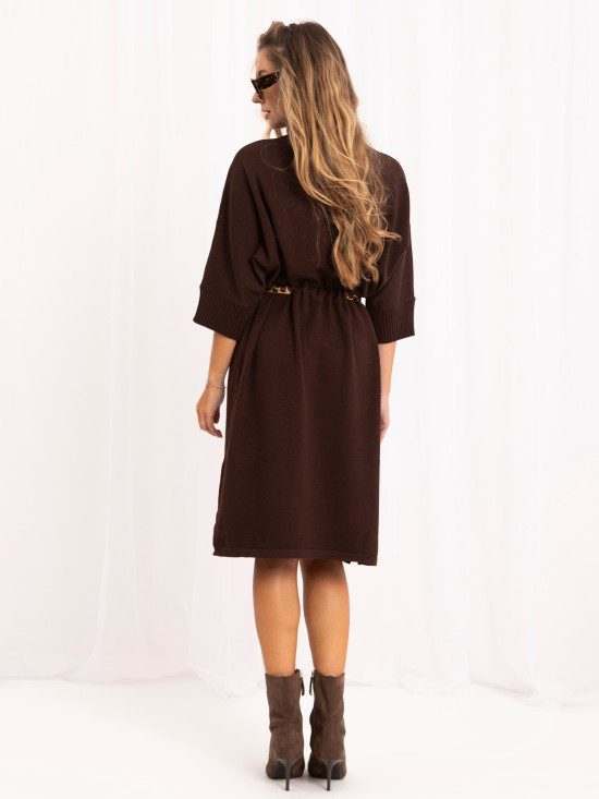 Braunes Oversize-Strickkleid mit Gürtel und Rollkragen