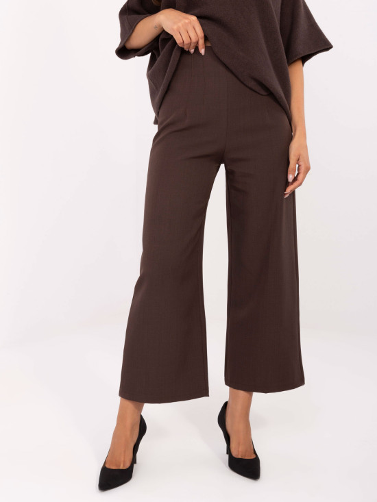 Elegante braune Hose mit hohem Bund