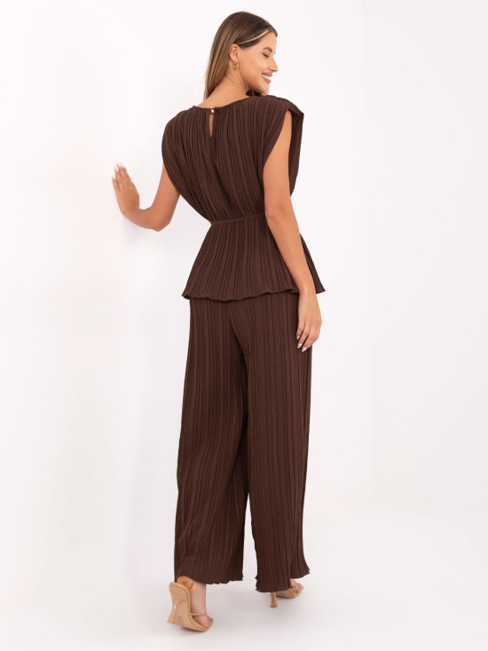 Elegantes Set in Dunkelbraun