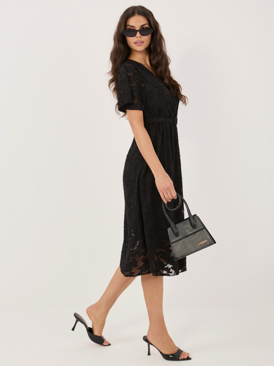 Schwarzes ausgestelltes Midi-Kleid mit Gürtel