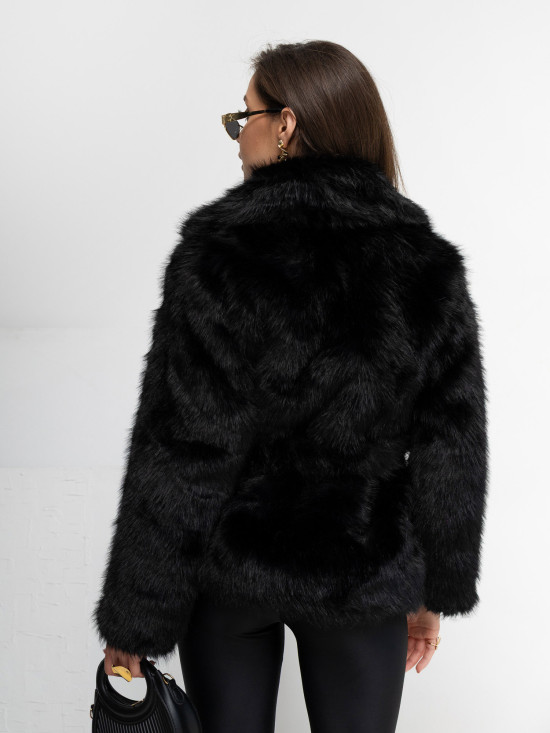 Elegante kurze Wolljacke mit Gürtel