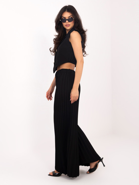 Elegantes schwarzes Set mit Weste und Hose