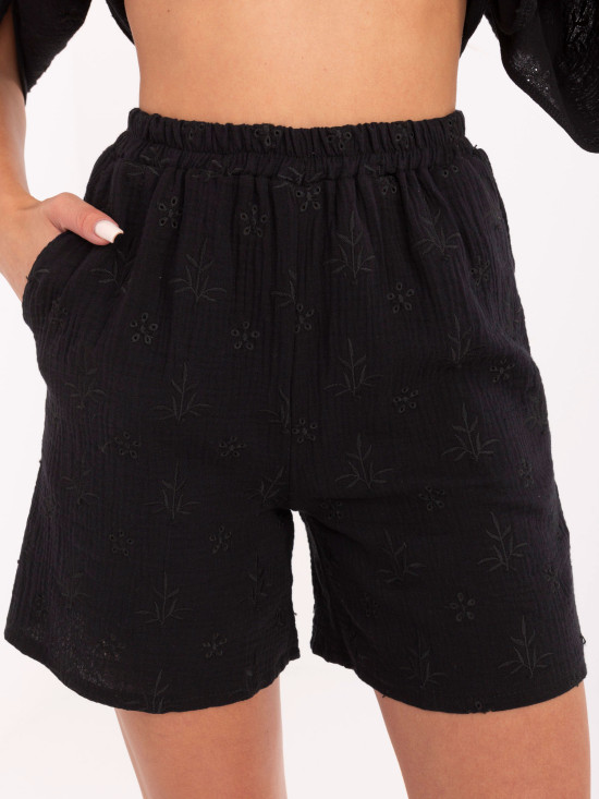 Elegantes Set mit kurzen Ärmeln