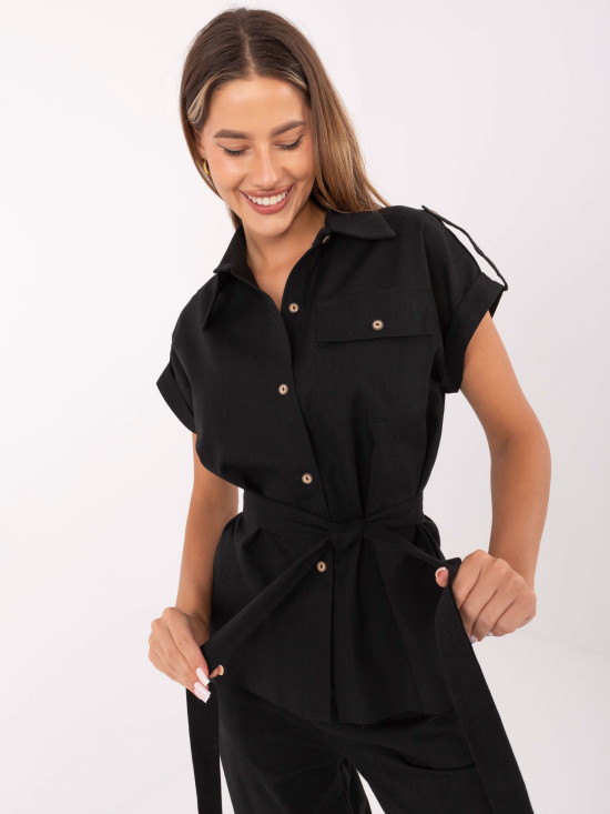 Eleganter schwarzer Anzug