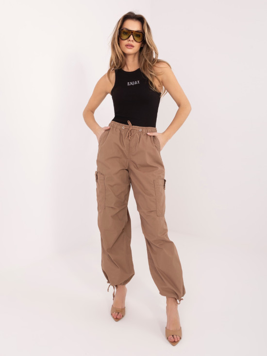 Schwarzes Baumwolltop mit Stickerei und Schriftzug