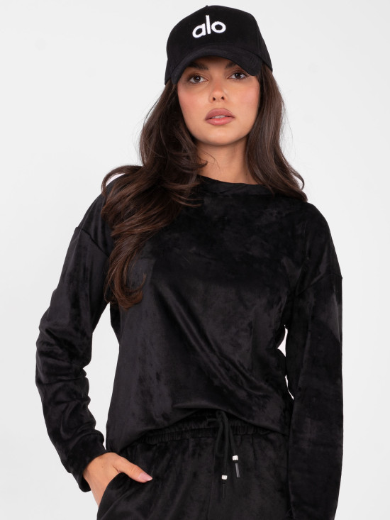 Damen-Set in Schwarz mit langen Ärmeln und dekorativen Details