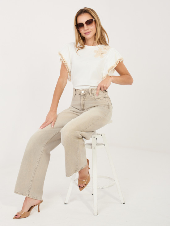 Weiße Bluse mit Applikation