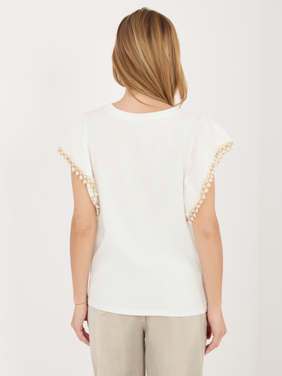 Weiße Bluse mit Applikation